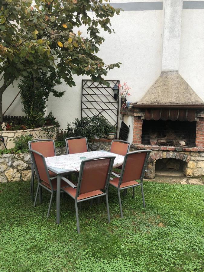 Holiday House Apartments Dajcic Вараждинске-Топлице Экстерьер фото